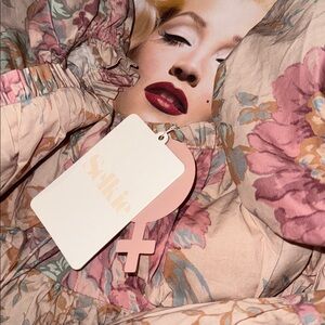 🌷 🫦 🌷 • ♥️ Selkie x All Flowers… No Water Needed Vibes ♥️